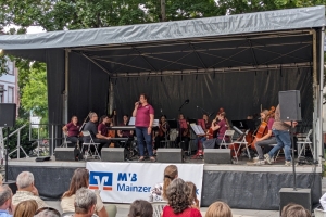 Mainz lebt auf seinen Plätzen Orchester Chor 5.jpg